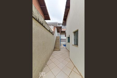 Casa à venda com 335m², 7 quartos e 7 vagas Casa à venda com 335m², 7 quartos e 7 vagasCorredor de Acesso