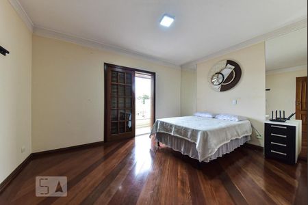 Casa à venda com 335m², 7 quartos e 7 vagas Casa à venda com 335m², 7 quartos e 7 vagasSuíte 3