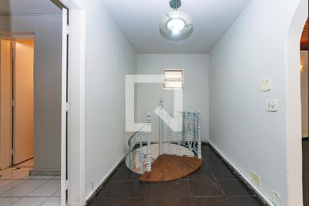 Apartamento para alugar com 372m², 3 quartos e 2 vagas Apartamento para alugar com 372m², 3 quartos e 2 vagasSaleta