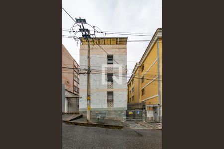 Apartamento para alugar com 372m², 3 quartos e 2 vagas Apartamento para alugar com 372m², 3 quartos e 2 vagasFachada