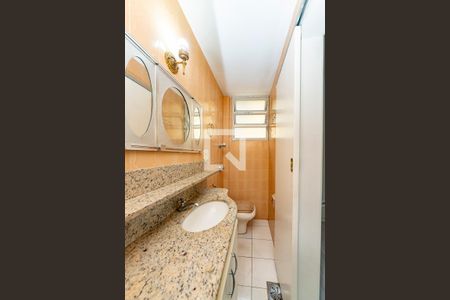 Apartamento para alugar com 372m², 3 quartos e 2 vagas Apartamento para alugar com 372m², 3 quartos e 2 vagasBanheiro da Suíte