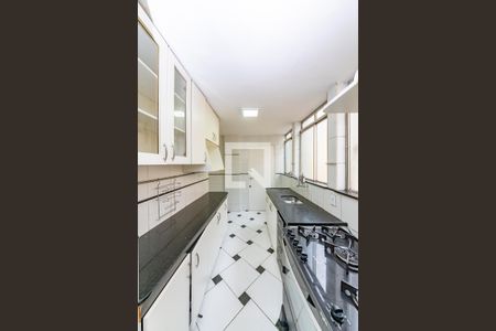 Apartamento para alugar com 372m², 3 quartos e 2 vagas Apartamento para alugar com 372m², 3 quartos e 2 vagasCozinha