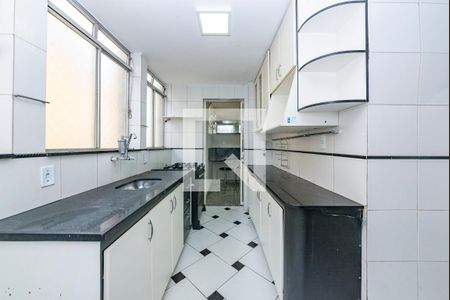Apartamento para alugar com 372m², 3 quartos e 2 vagas Apartamento para alugar com 372m², 3 quartos e 2 vagasCozinha