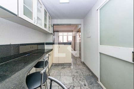 Apartamento para alugar com 372m², 3 quartos e 2 vagas Apartamento para alugar com 372m², 3 quartos e 2 vagasCozinha