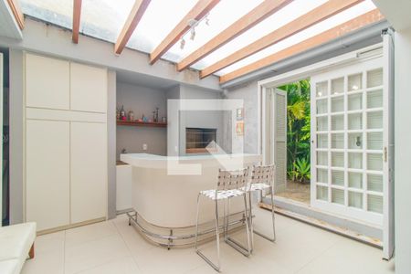 Casa de condomínio à venda com 180m², 3 quartos e 2 vagas Casa de condomínio à venda com 180m², 3 quartos e 2 vagasChurrasqueira