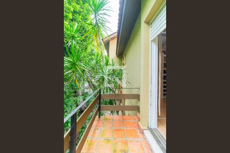 Casa de condomínio à venda com 180m², 3 quartos e 2 vagas Casa de condomínio à venda com 180m², 3 quartos e 2 vagasVaranda da Suíte