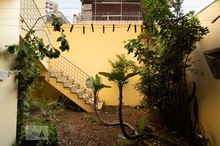 Casa à venda com 314m², 4 quartos e 4 vagas Casa à venda com 314m², 4 quartos e 4 vagasAREA EXTERNO