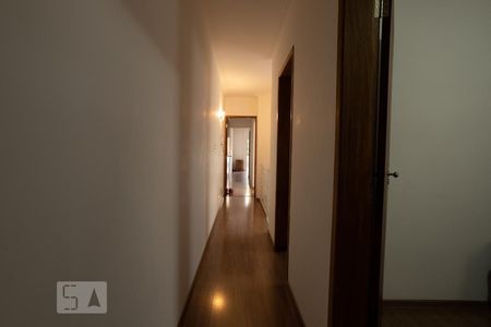 Casa à venda com 314m², 4 quartos e 4 vagas Casa à venda com 314m², 4 quartos e 4 vagasSALA