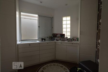 Casa à venda com 314m², 4 quartos e 4 vagas Casa à venda com 314m², 4 quartos e 4 vagasBanheiro