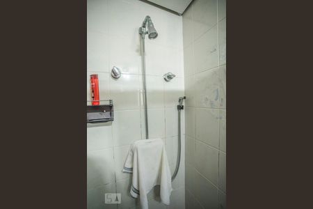 Apartamento à venda com 186m², 3 quartos e 3 vagas Apartamento à venda com 186m², 3 quartos e 3 vagasBanheiro Suite - Chuveiro