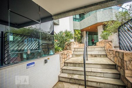 Apartamento à venda com 186m², 3 quartos e 3 vagas Apartamento à venda com 186m², 3 quartos e 3 vagasHall de Entrada