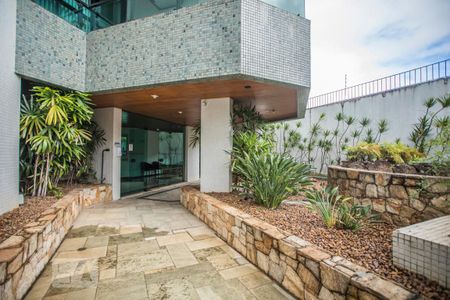 Apartamento à venda com 186m², 3 quartos e 3 vagas Apartamento à venda com 186m², 3 quartos e 3 vagasHall de Entrada