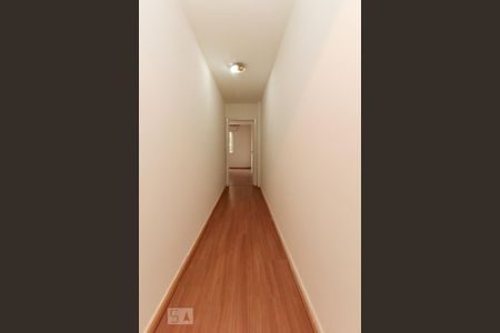Apartamento à venda com 99m², 2 quartos e 1 vaga Apartamento à venda com 99m², 2 quartos e 1 vagaCorredor