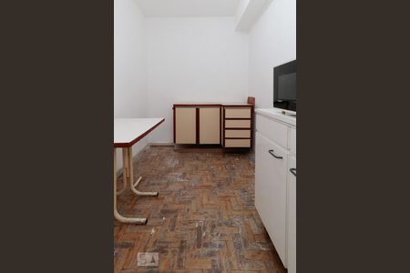 Apartamento à venda com 99m², 2 quartos e 1 vaga Apartamento à venda com 99m², 2 quartos e 1 vagaQuarto de serviço