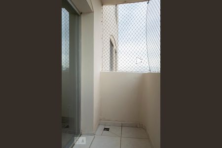 SACADA SALA de apartamento à venda com 2 quartos, 68m² em Vila Barreto, São Paulo