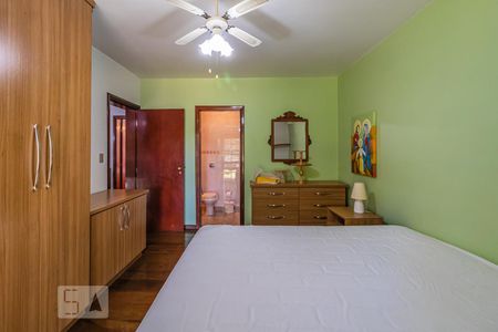 Casa à venda com 400m², 4 quartos e 3 vagas Casa à venda com 400m², 4 quartos e 3 vagasSuíte 3