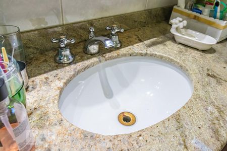 Casa à venda com 400m², 4 quartos e 3 vagas Casa à venda com 400m², 4 quartos e 3 vagasDetalhe do Banheiro da Suíte 1
