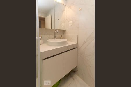 Apartamento para alugar com 62m², 2 quartos e sem vaga Apartamento para alugar com 62m², 2 quartos e sem vagaBanheiro