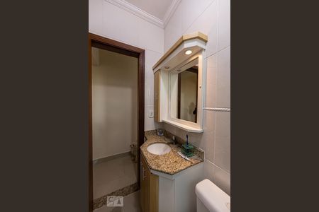 Casa à venda com 217m², 3 quartos e 5 vagasBanheiro