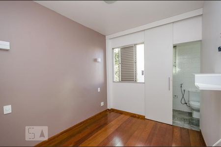 Suíte de apartamento para alugar com 2 quartos, 75m² em Coração de Jesus, Belo Horizonte