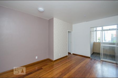 Sala de apartamento para alugar com 2 quartos, 75m² em Coração de Jesus, Belo Horizonte
