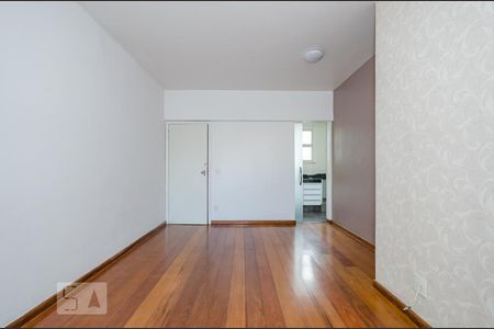 Sala de apartamento para alugar com 2 quartos, 75m² em Coração de Jesus, Belo Horizonte