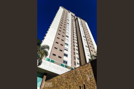 Apartamento à venda com 103m², 3 quartos e 2 vagas Apartamento à venda com 103m², 3 quartos e 2 vagasFachada