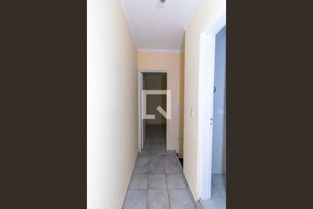 Corredor de casa para alugar com 4 quartos, 250m² em Vila Ivone, São Paulo