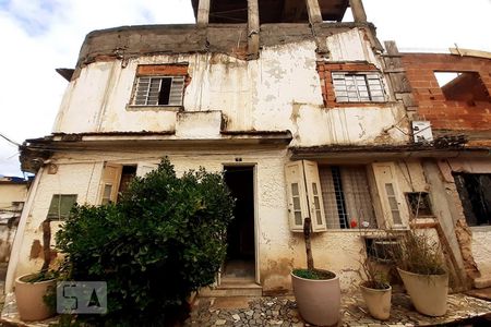 Casa de condomínio à venda com 200m², 3 quartos e sem vagaFachada