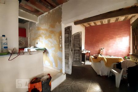 Casa de condomínio à venda com 200m², 3 quartos e sem vagaSala 3