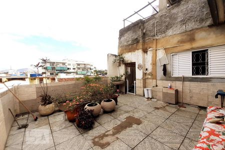 Casa de condomínio à venda com 200m², 3 quartos e sem vagaTerraço