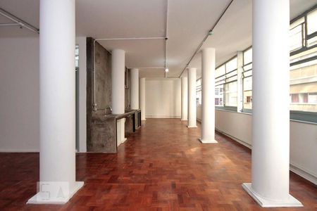 Studio de kitnet/studio para alugar com 1 quarto, 89m² em República, São Paulo