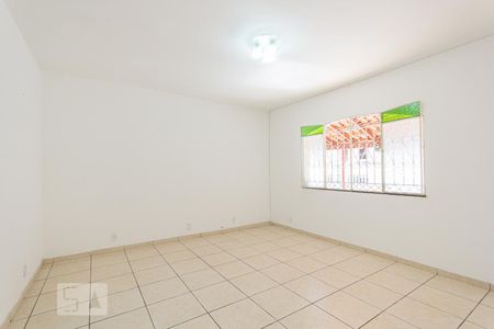 Sala de Estar de casa de condomínio para alugar com 3 quartos, 200m² em Taquara, Rio de Janeiro