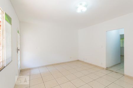 Sala de Estar de casa de condomínio para alugar com 3 quartos, 200m² em Taquara, Rio de Janeiro
