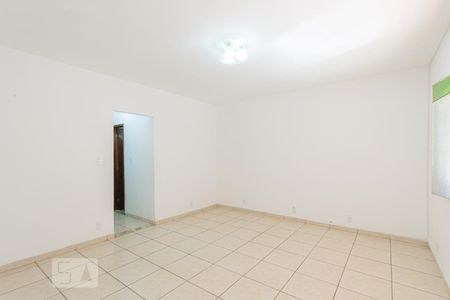 Sala de Estar de casa de condomínio para alugar com 3 quartos, 200m² em Taquara, Rio de Janeiro