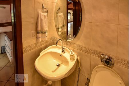 Casa à venda com 650m², 5 quartos e 4 vagasLavabo