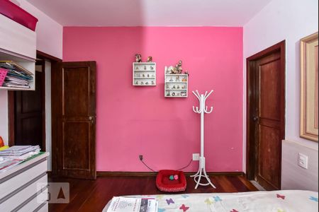 Casa à venda com 650m², 5 quartos e 4 vagasSuíte 2