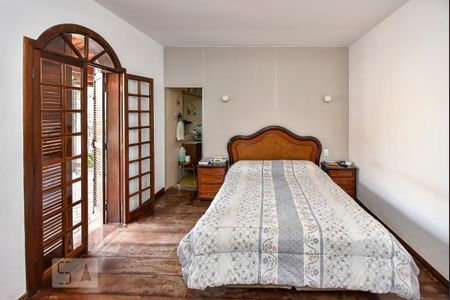 Casa à venda com 650m², 5 quartos e 4 vagasSuíte Master