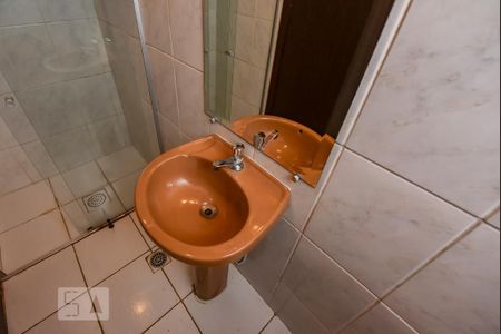 Casa à venda com 650m², 5 quartos e 4 vagasBanheiro de Serviço