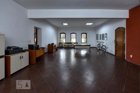 Casa à venda com 650m², 5 quartos e 4 vagasSalão de Festas / Escritório