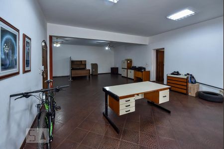 Casa à venda com 650m², 5 quartos e 4 vagasSalão de Festas / Escritório