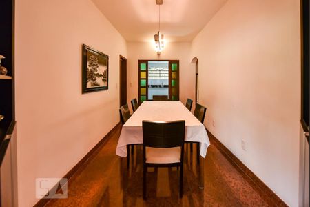 Casa à venda com 650m², 5 quartos e 4 vagasSala de Jantar