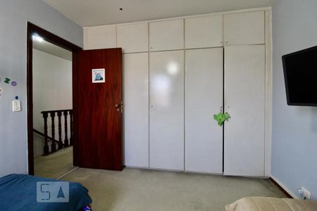 Casa à venda com 174m², 3 quartos e 3 vagas Casa à venda com 174m², 3 quartos e 3 vagasQuarto 3