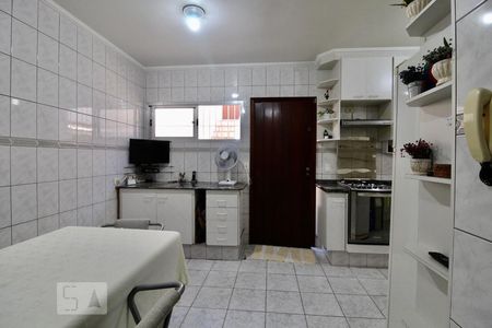 Casa à venda com 174m², 3 quartos e 3 vagas Casa à venda com 174m², 3 quartos e 3 vagasCozinha