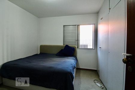 Casa à venda com 174m², 3 quartos e 3 vagas Casa à venda com 174m², 3 quartos e 3 vagasQuarto 2