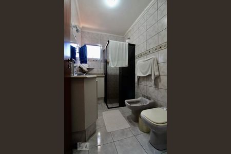 Casa à venda com 174m², 3 quartos e 3 vagas Casa à venda com 174m², 3 quartos e 3 vagasBanheiro da Suíte