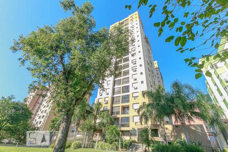 Apartamento à venda com 61m², 2 quartos e 1 vaga Apartamento à venda com 61m², 2 quartos e 1 vagaFachada