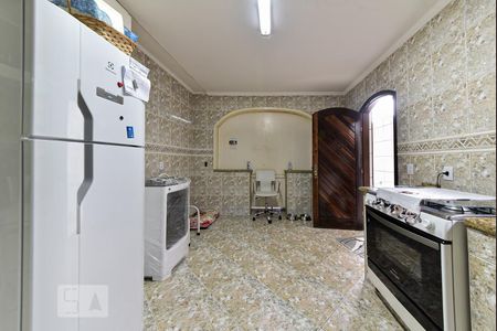 Casa à venda com 230m², 3 quartos e 2 vagas Casa à venda com 230m², 3 quartos e 2 vagasCozinha 1