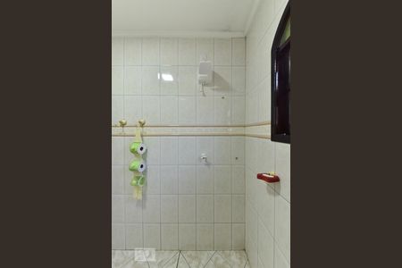 Casa à venda com 230m², 3 quartos e 2 vagas Casa à venda com 230m², 3 quartos e 2 vagasBanheiro Social