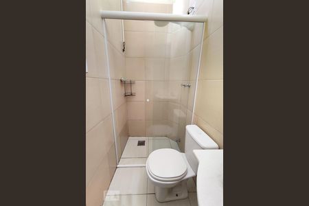 Casa de condomínio à venda com 152m², 3 quartos e 2 vagas Casa de condomínio à venda com 152m², 3 quartos e 2 vagasBanheiro da Suíte